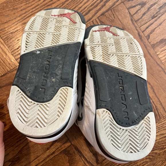 My sons Jordan’s . Somehow he went from a 2 to 4 overnight . ( sold out ) - Picture 4 of 4